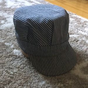 Navy/white striped cap/hat